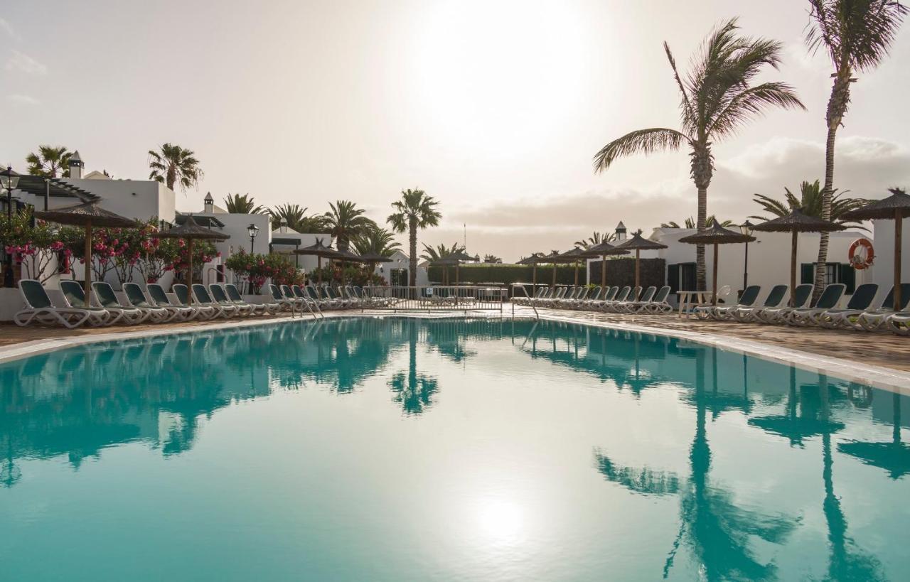 Aparthotel Ilunion Costa Sal Lanzarote à Puerto del Carmen  Extérieur photo
