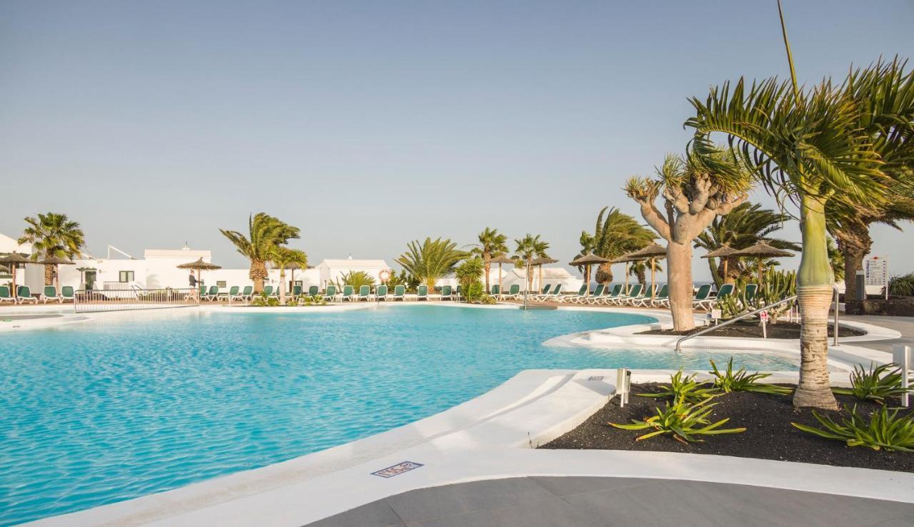 Aparthotel Ilunion Costa Sal Lanzarote à Puerto del Carmen  Extérieur photo