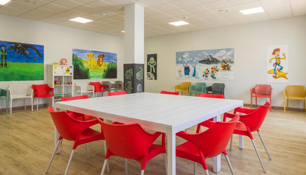 Aparthotel Ilunion Costa Sal Lanzarote à Puerto del Carmen  Extérieur photo