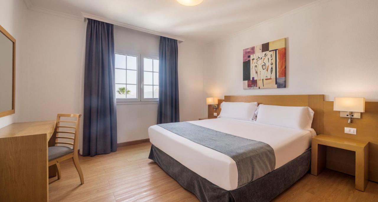 Aparthotel Ilunion Costa Sal Lanzarote à Puerto del Carmen  Extérieur photo
