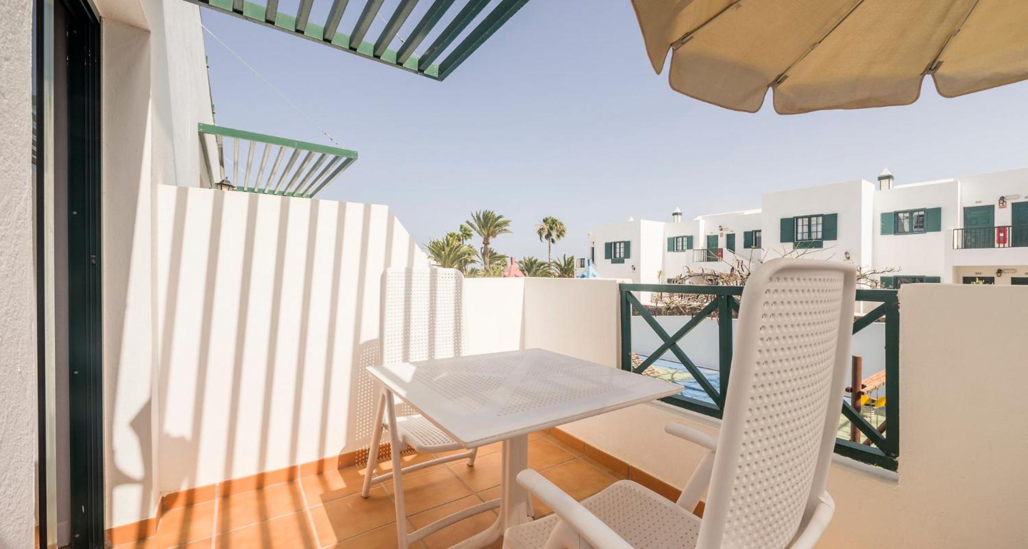 Aparthotel Ilunion Costa Sal Lanzarote à Puerto del Carmen  Chambre photo
