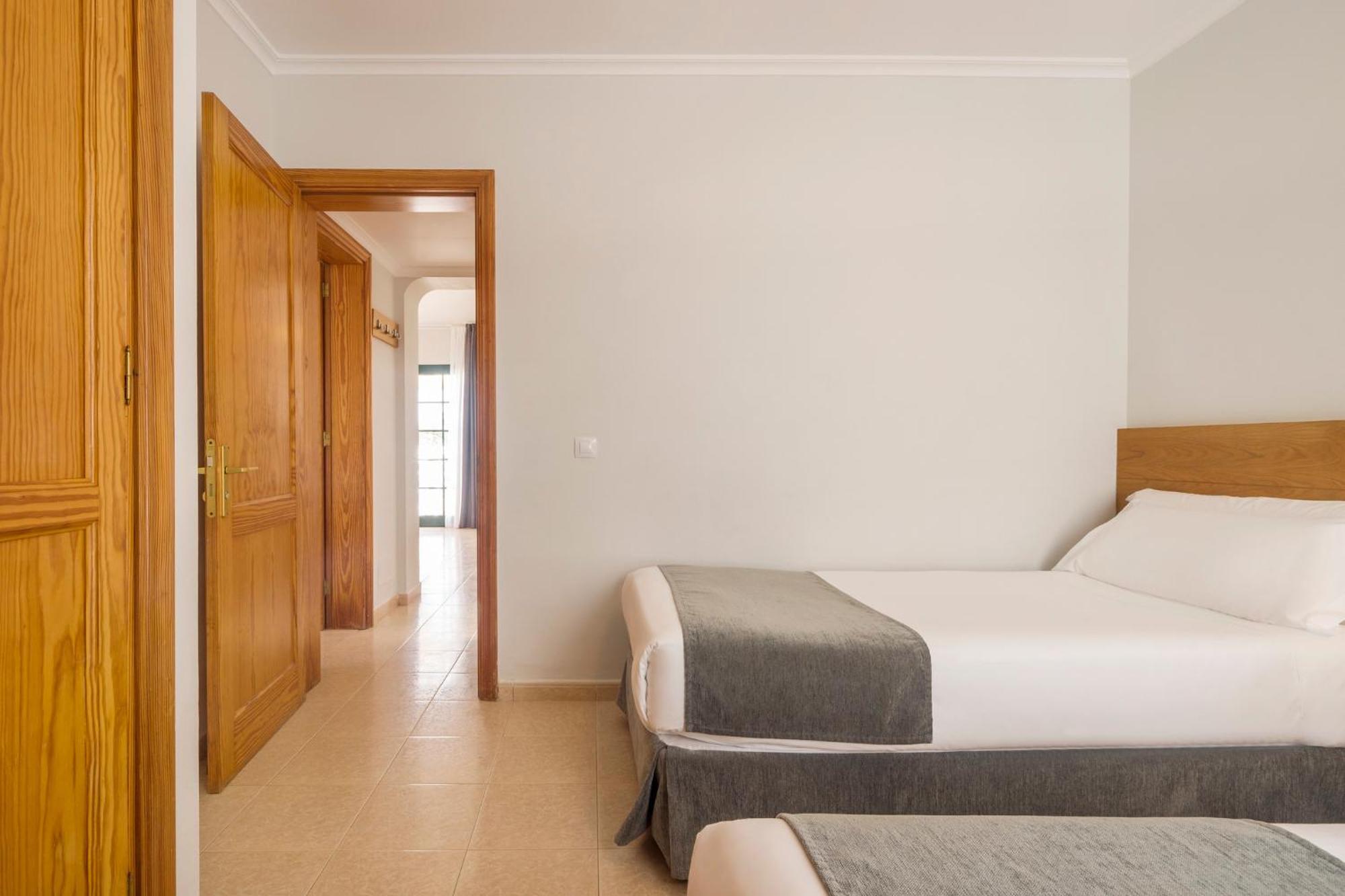 Aparthotel Ilunion Costa Sal Lanzarote à Puerto del Carmen  Chambre photo